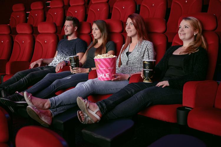 BUCHE JETZT DEINE PRIVATE KINOVORSTELLUNG BUCHE JETZT DEINE PRIVATE KINOVORSTELLUNG