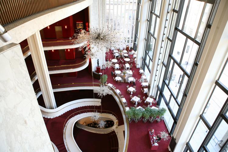 Lobby der Met in New York Lobby der Met in New York